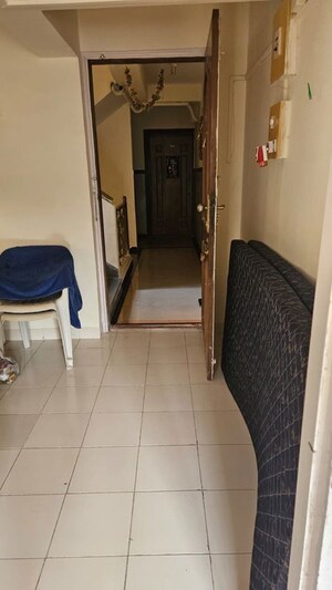 Room in 1 BHK Apartment at K Raheja Vihar, Powai – for Rent