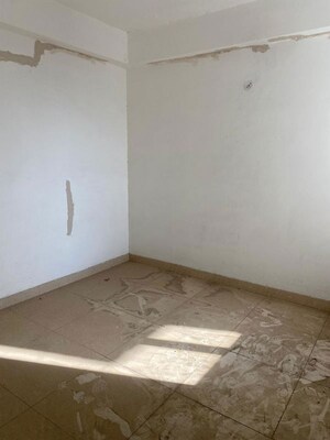 Room in 3 BHK Apartment at Sarvome Shree Homes, Sector 45 – for Sale