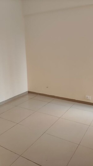 Room in 2 BHK Apartment at Wave City, Wave City – for Sale