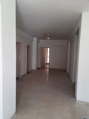 Building Lobby in 4 BHK Apartment at Bptp Park Floors I, Sector 77 – for Rent