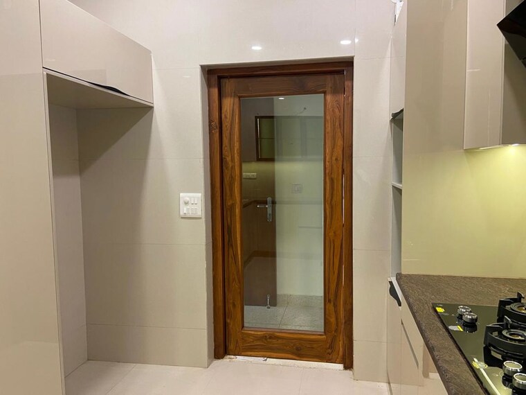 Room, jawahar nagar 4 Bedroom 4500 Sq.Ft. Apartment In Jawahar Nagar Delhi 10407240