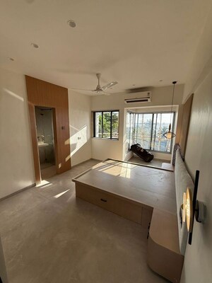 Bedroom in 2 BHK Apartment at Prem Girja, Matunga East – for Rent
