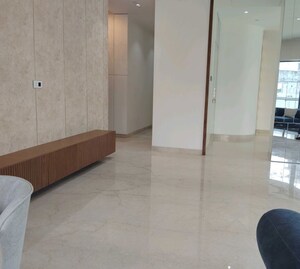 Room in 4 BHK Apartment at Omkar 1973, Worli – for Rent