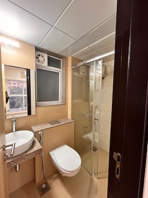 Bathroom in 1 BHK Apartment at LnT Veridian, Powai – for Rent