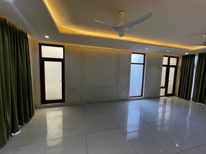 Room in 4 BHK Villa at SS Hibiscus, Sector 50 – for Rent