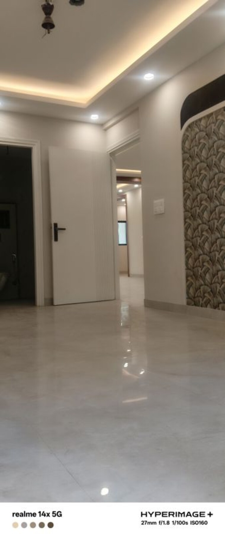 Room, sector 85 3 Bedroom 250 Sq.Yd. Builder Floor In Sector 85 Faridabad 10407362