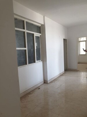 Room in 2 BHK Apartment at Vashisht Heights, Sector 87 – for Sale