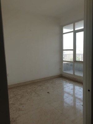Room in 2 BHK Apartment at Vashisht Heights, Sector 87 – for Sale