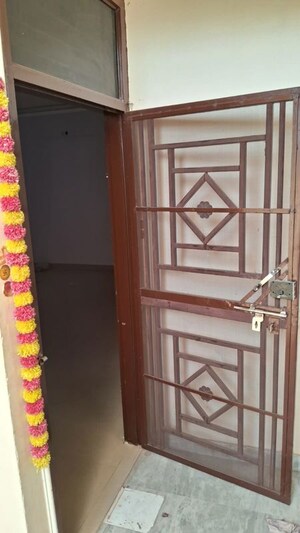  3 BHK Apartment at Krishna Sagar Colony – for Rent