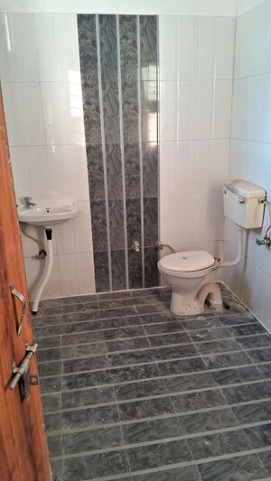 Bathroom in 3 BHK Apartment at Krishna Sagar Colony – for Rent