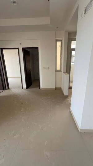 Room in 3 BHK Apartment at Prateek Grand City, Siddharth Vihar – for Rent