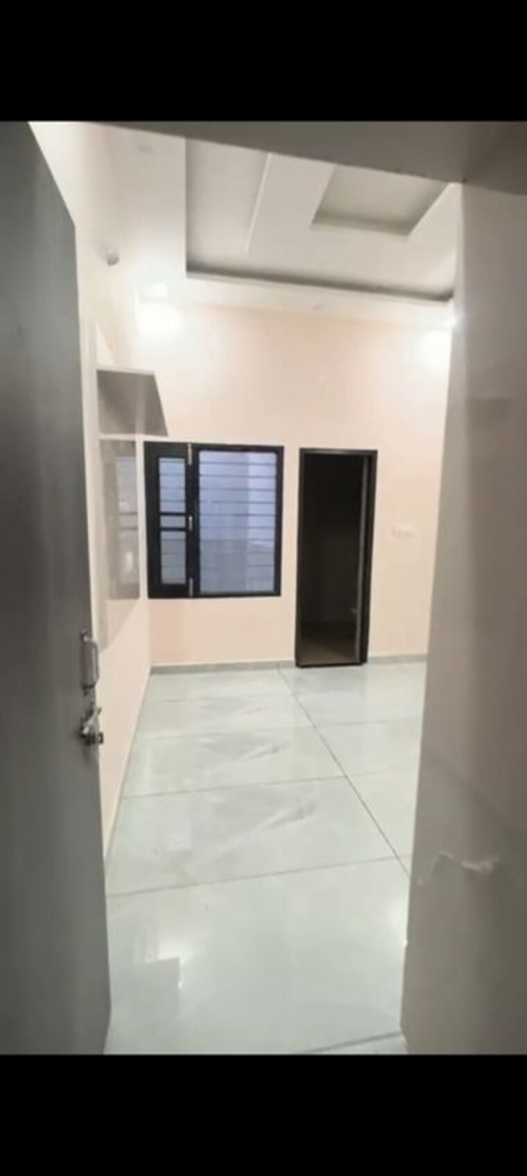 Room, bhabat 2 Bedroom 100 Sq.Yd. Independent House In Bhabat Zirakpur 10407423