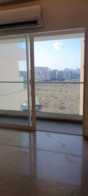 Bedroom in 3 BHK Apartment at Gurukrupa Alaknanda, Vile Parle West – for Sale