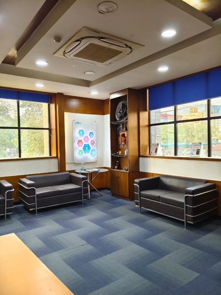 Gym, sector 63 Commercial Warehouse 5500 Sq.Ft. In Sector 63 Noida 10407379