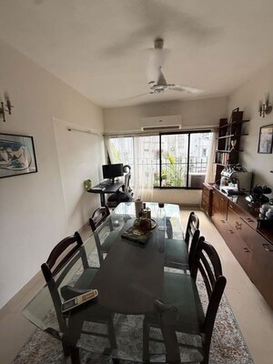 Team Area in 2 BHK Apartment at Amrut Apartment	Matunga East, Matunga East – for Rent