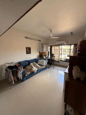 Team Area in 2 BHK Apartment at Amrut Apartment	Matunga East, Matunga East – for Rent