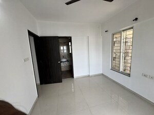 Room in 2 BHK Apartment at Sukhwani Sepia Phase 2, Tathawade – for Rent