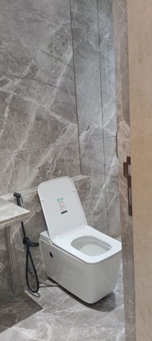 Bathroom in 3 BHK Apartment at Gurukrupa Alaknanda, Vile Parle West – for Rent