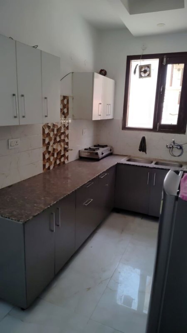 Kitchen, sunshine-enclave 2 Bedroom 1500 Sq.Ft. Apartment In Vip Road Zirakpur 10407418