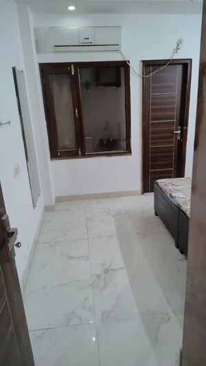 Room in 2 BHK Apartment at Sunshine Enclave, Vip Road – for Sale
