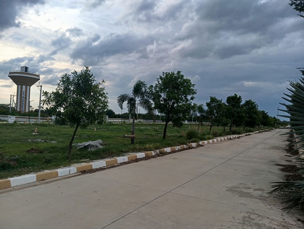Plot For Sale in Vajra Balaji Gardens
