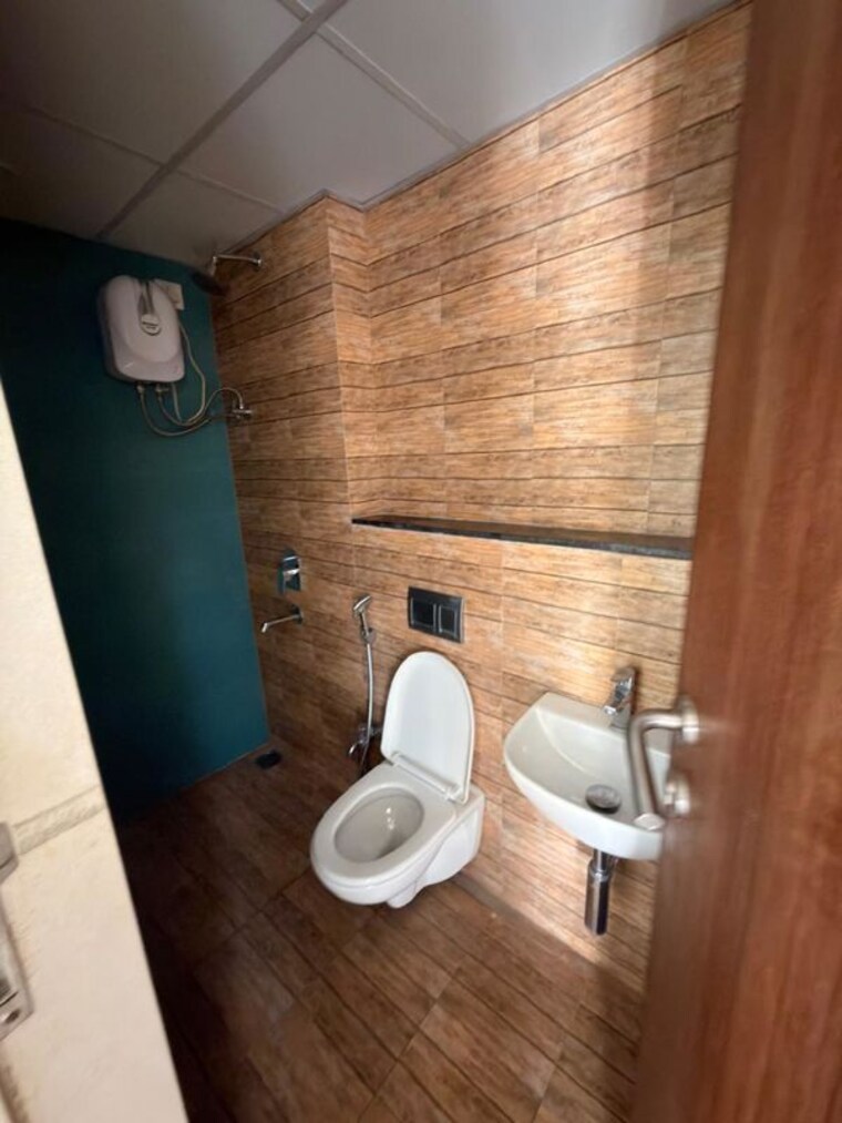 Bathroom, lodha-crown-quality-homes Studio 317 Sq.Ft. Apartment In Majiwada Thane 10407350