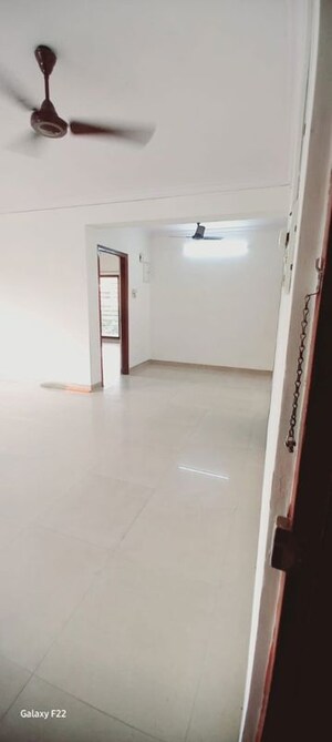 Living Room in 2 BHK Apartment at Chembur – for Rent