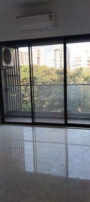 3 BHK Apartment For Sale in Vile Parle West
