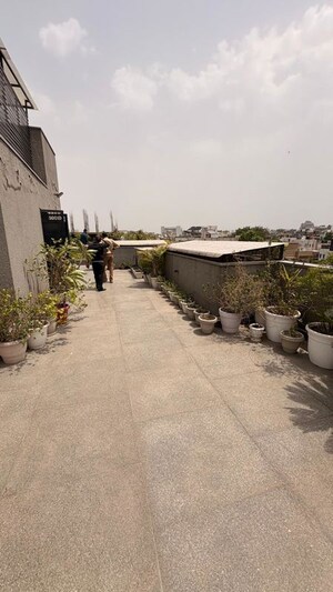 Parking in 4 BHK Builder Floor at New Friends Colony – for Rent