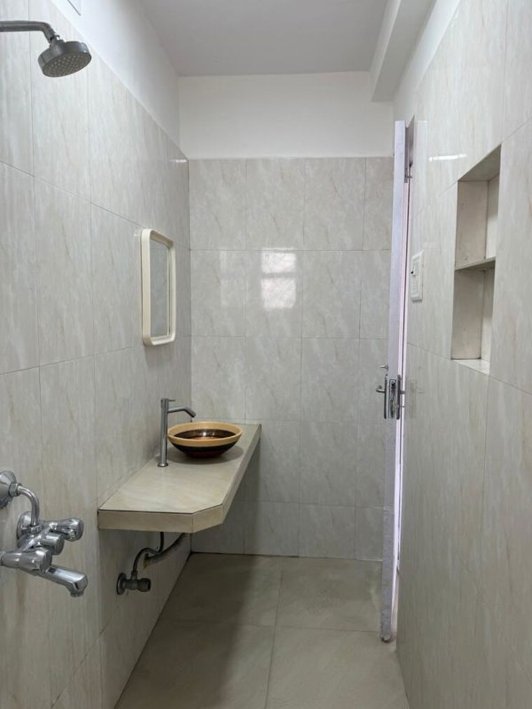 Bathroom, palm-springs-cuffe-parade 2 Bedroom 900 Sq.Ft. Apartment In Cuffe Parade Mumbai 10342150