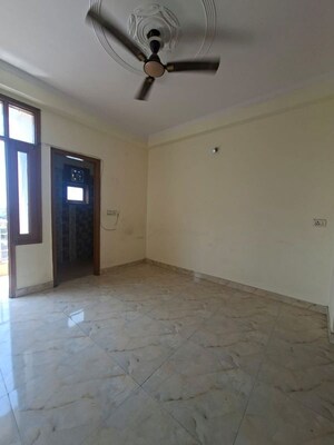 Room in 1 BHK Builder Floor at Saket – for Rent