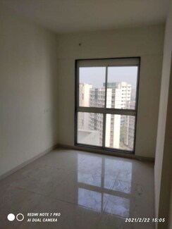 3 BHK + Servant Room Apartment For Rent in Godrej Central