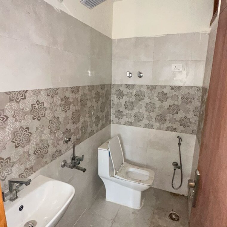 Bathroom, bindal-enclave 3 Bedroom 1050 Sq.Ft. Apartment In Phi Iv Greater Noida Greater Noida 8921958
