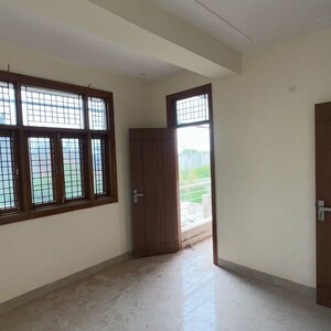 Room in 3 BHK Apartment at Bindal Enclave, Phi Iv Greater Noida – for Sale