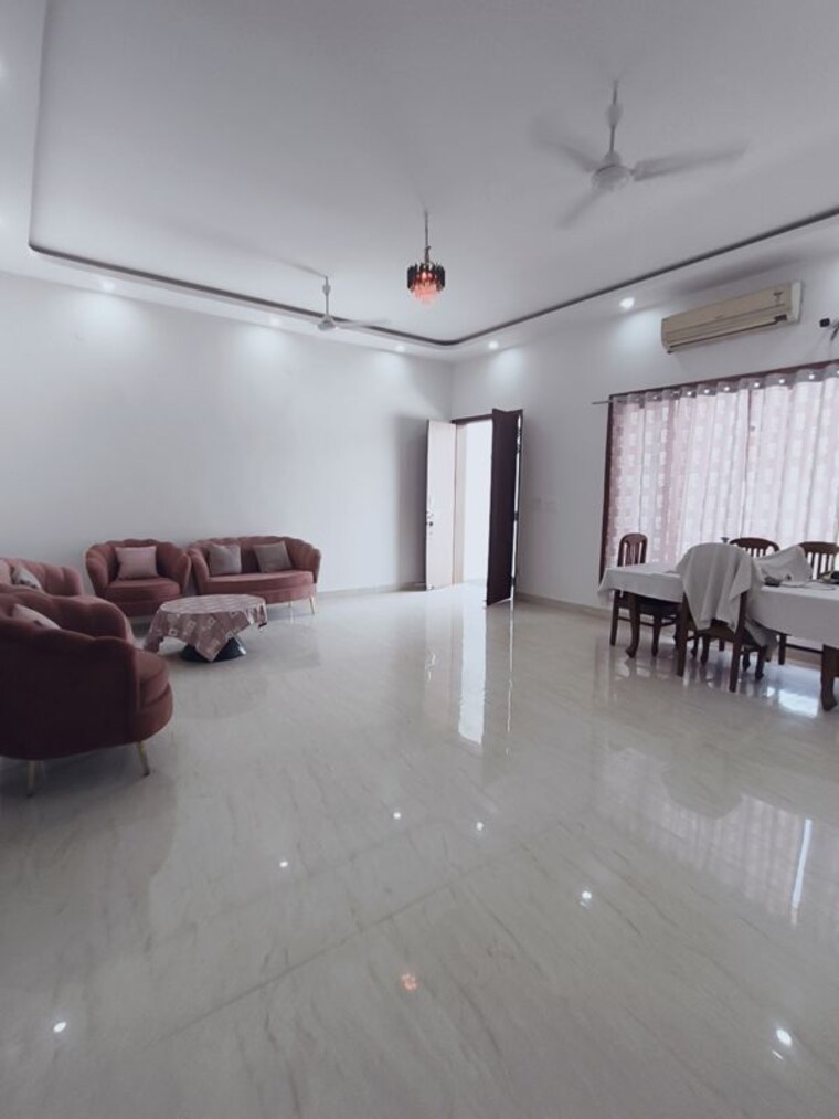 Living Room, anupam garden 5 Bedroom 4500 Sq.Ft. Villa In Anupam Garden Delhi 10407557