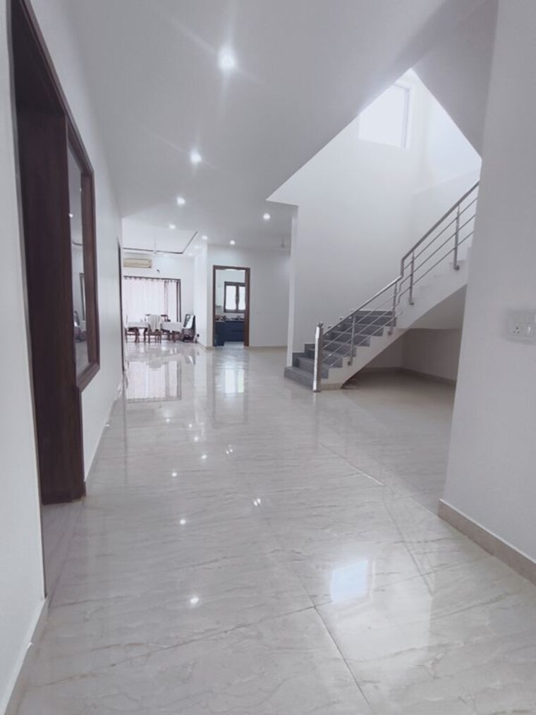 Room, anupam garden 5 Bedroom 4500 Sq.Ft. Villa In Anupam Garden Delhi 10407557