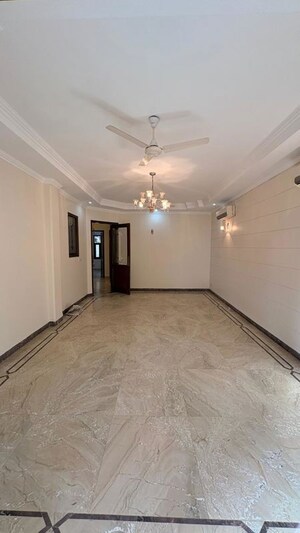 3 BHK Builder Floor For Rent in Gulmohar Park