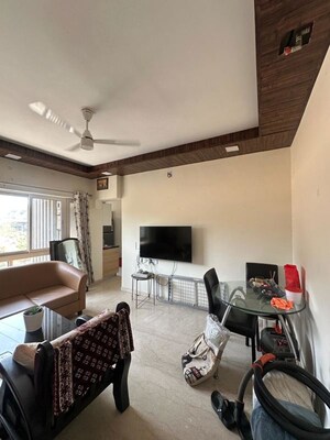 Team Area in 2 BHK Apartment at Omkar Signet, Malad East – for Rent