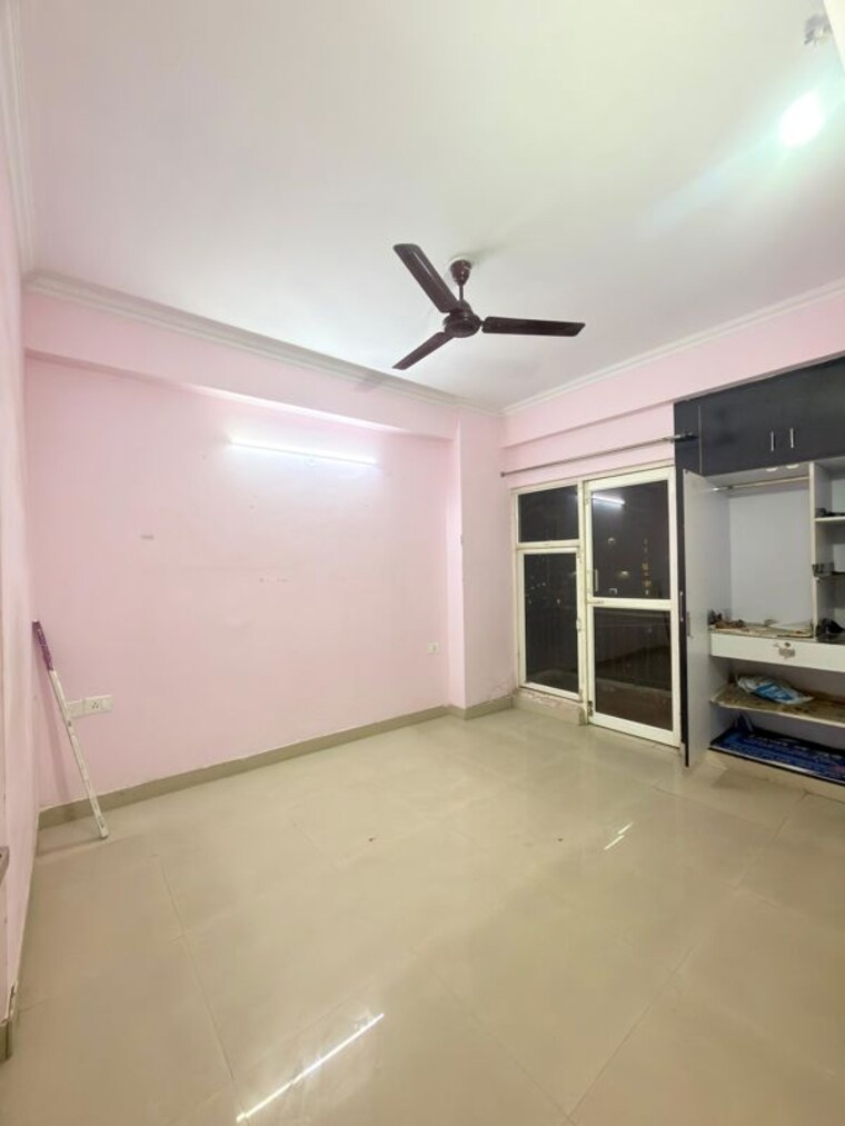 Room, aims-golf-city 3 Bedroom 1350 Sq.Ft. Apartment In Sector 75 Noida 10407569