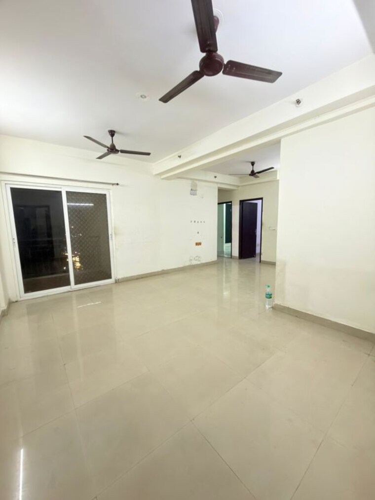 Room, aims-golf-city 3 Bedroom 1350 Sq.Ft. Apartment In Sector 75 Noida 10407569