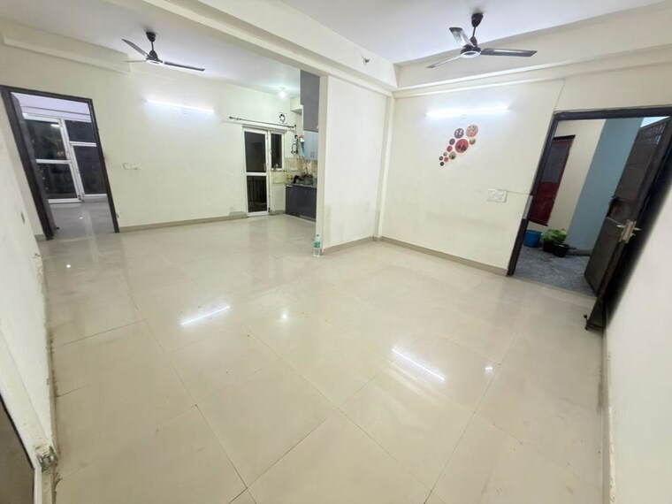 Room, aims-golf-city 3 Bedroom 1350 Sq.Ft. Apartment In Sector 75 Noida 10407569