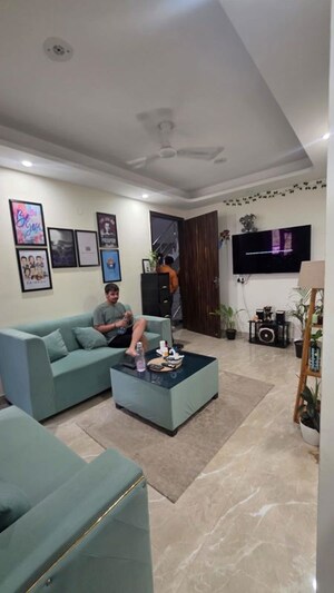Team Area in 2 BHK Builder Floor at Saket – for Sale