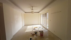 Room in 4 BHK Apartment at Logix Blossom County, Sector 137 – for Rent