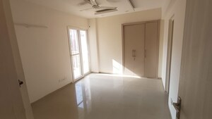 Room in 4 BHK Apartment at Logix Blossom County, Sector 137 – for Rent