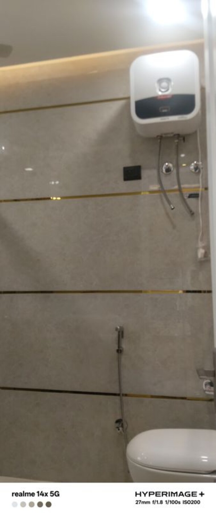 undefined, sector 85 3 Bedroom 250 Sq.Yd. Builder Floor In Sector 85 Faridabad 10407572