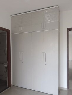 2 BHK + Basement Apartment For Rent in Sheth Auris Bliss