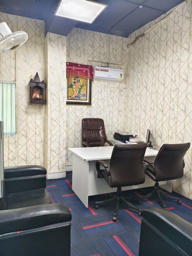Team Area, sector 63 Commercial Office Space 1200 Sq.Ft. In Sector 63 Noida 10407626