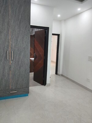 Room in 3 BHK Apartment at Jawahar Nagar – for Sale