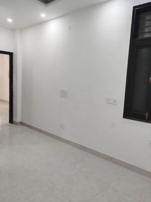 Room in 3 BHK Apartment at Jawahar Nagar – for Sale