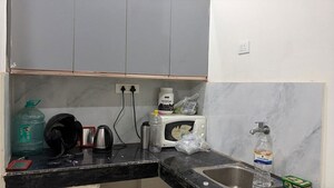 Kitchen in 2.5 BHK Builder Floor at Smart World Orchard, Sector 61 – for Rent